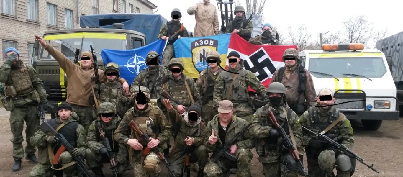 Ναζιστική σημαία σήκωσαν οι φιλοδυτικοί Ουκρανοί απέναντι από τους ρωσόφωνους στο Ντονμπάς!